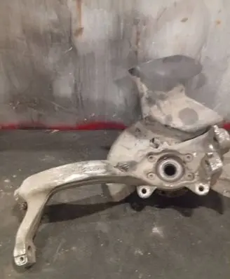 Volkswagen Phaeton Front wheel hub spindle knuckle 4E0257M