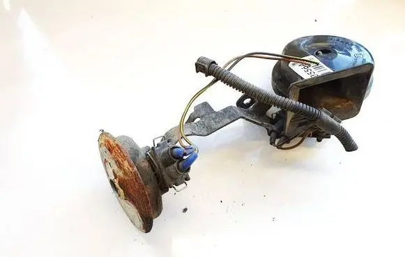 Audi A3 S3 8L Horn signal 0092018