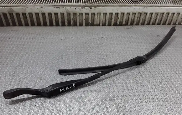 Mercedes-Benz E W211 Windshield/front glass wiper blade A2118200344