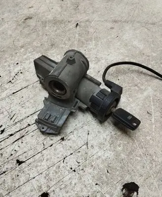 Volkswagen Sharan Ignition lock P012106