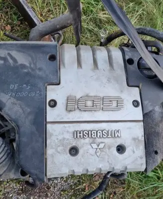Mitsubishi Carisma Engine
