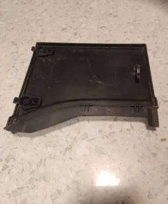 Volvo V70 Battery box tray cover/lid 31200225