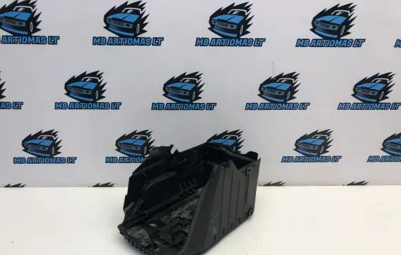 Volvo V70 Battery box tray 31201029
