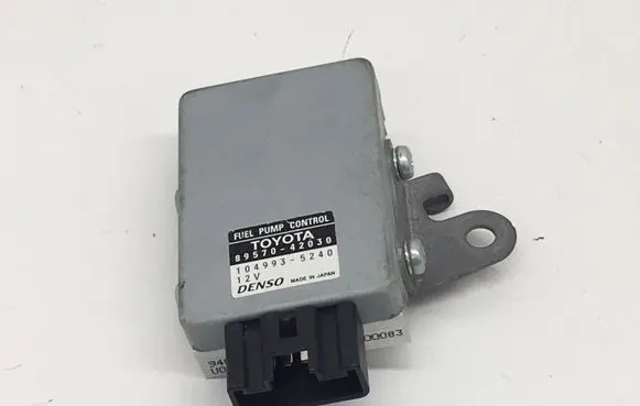 Toyota RAV 4 (XA40) Other control units/modules 8957042030 1049935240