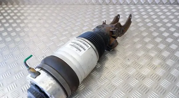 Audi Q7 4L Air suspension front shock absorber 78L616040B