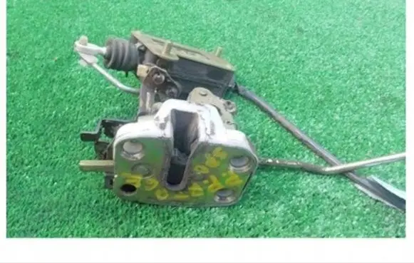 KIA Sportage Front door lock