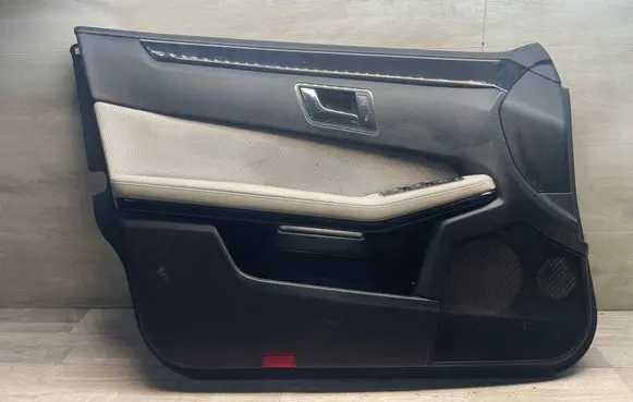 Mercedes-Benz E W212 Front door card panel trim