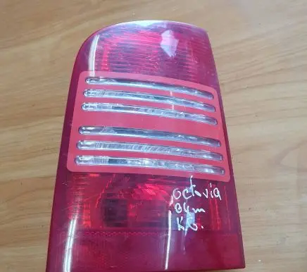 Skoda Octavia Mk1 (1U) Rear/tail lights 1U9945095B 1U9945111B