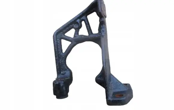 Opel Vivaro Engine mounting bracket