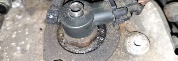 Opel Astra H Fuel injector 0445110175