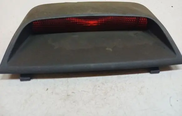 Toyota Avensis T250 Third/center stoplight
