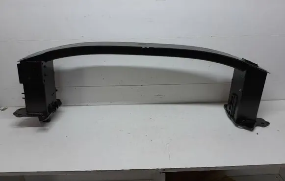 Volvo XC40 Front bumper cross member 32377472