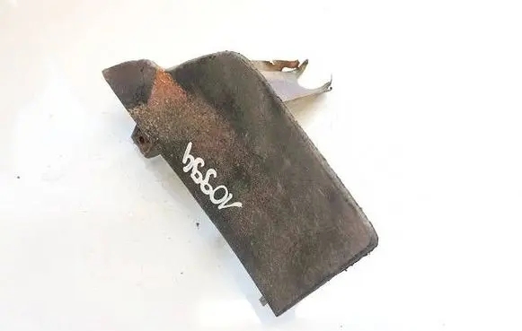 Volkswagen Jetta V Front mudguard 