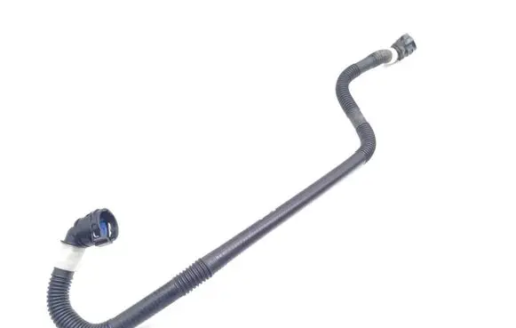 Tesla Model 3 Engine coolant pipe/hose 1629591-00-B