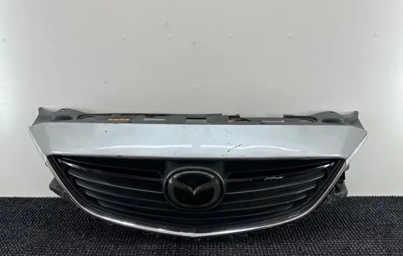 Mazda 6 Front bumper upper radiator grill GHP950712