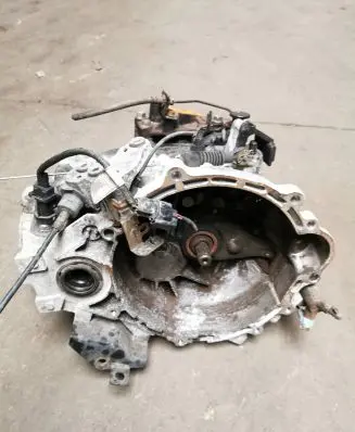 KIA Venga Manual 5 speed gearbox WAJ6C 325974