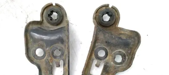 Toyota Avensis T250 Radiator mount bracket 