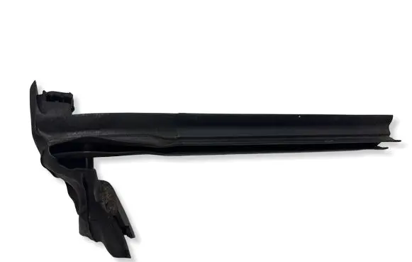 Mercedes-Benz SLK R172 Front door glass trim molding A1726700338