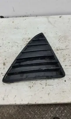 Ford Focus Front bumper lower grill BM5117K947C