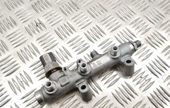 Audi A4 S4 B8 8K Fuel main line pipe 059130089BS