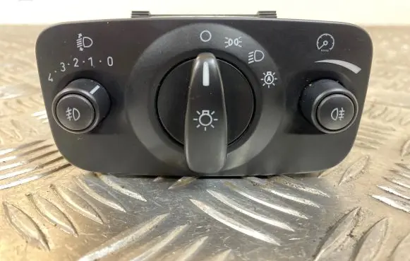 Ford Mondeo MK IV Light switch 6G9T13A024CF 04066445