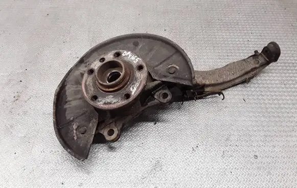 Volkswagen Touareg I Front wheel hub spindle knuckle