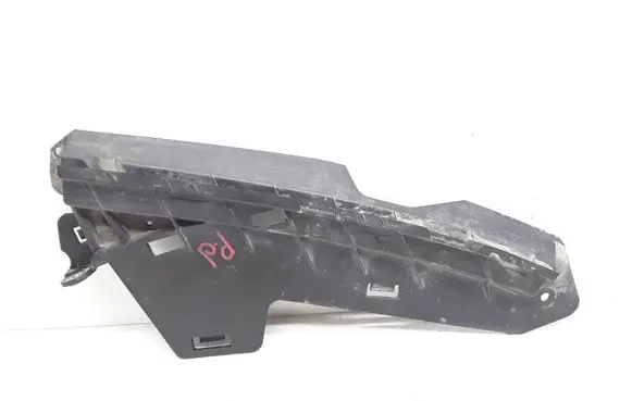 Volvo V70 Front bumper mounting bracket 30796388