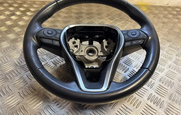 Toyota RAV 4 (XA40) Steering wheel 0881009135