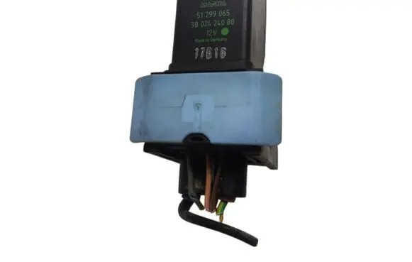 Peugeot Partner Glow plug pre-heat relay 9802424080