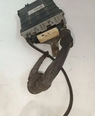 Volkswagen PASSAT B4 Engine control unit/module 028906021B