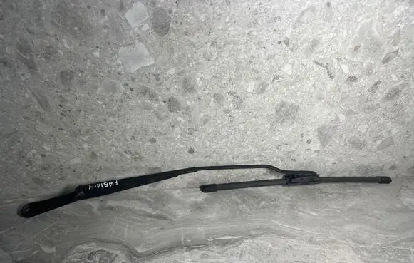 Skoda Fabia Mk1 (6Y) Front wiper blade arm 6Y1955410