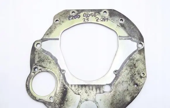 Mitsubishi L200 Gear shift cable bracket 