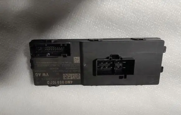 Audi Q8 Tailgate/trunk control unit/module 4M0959107D