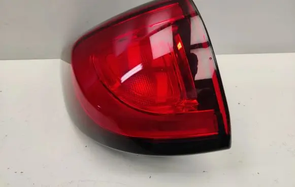 Chrysler Pacifica Rear/tail lights P68229027AE 68229027AE P68229027AA
