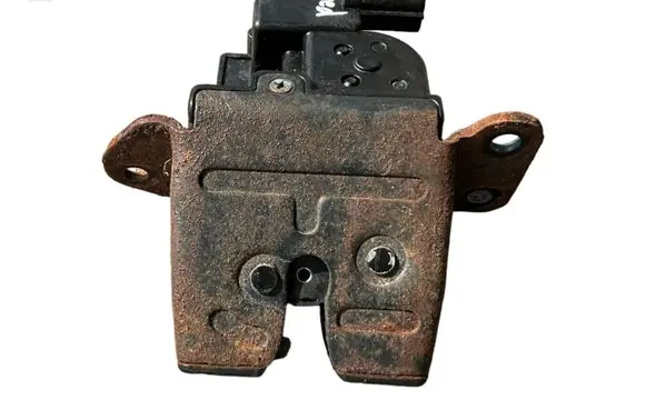 Tailgate/trunk/boot lock/catch/latch