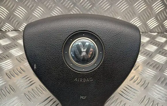 Volkswagen Golf Plus Steering wheel airbag 1K0880201P