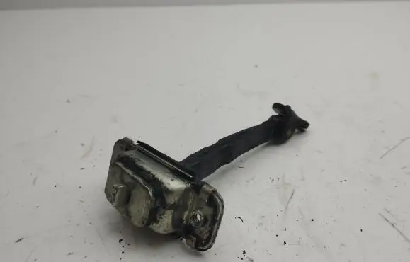 KIA Sorento Front door check strap stopper