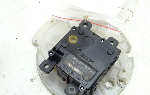 Toyota Highlander XU40 Air flap motor/actuator 063800-1030
