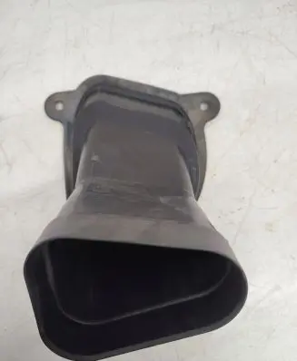 Chevrolet Cruze Air intake duct part 13306961 1051672S01