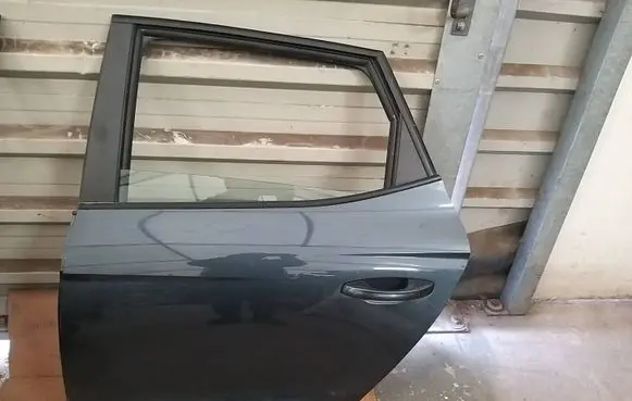 Seat Arona Rear door 6F9