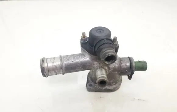 Audi A4 S4 B6 8E 8H Engine coolant pipe/hose 038121133A E142