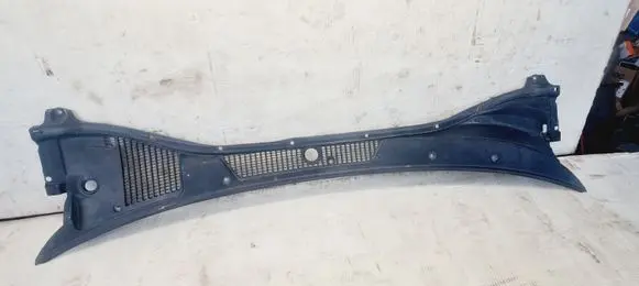 Toyota Avensis T220 Wiper trim 5578105040