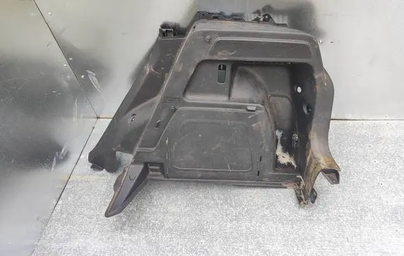 Skoda Fabia Mk2 (5J) Trunk/boot lower side trim panel 5J6867430