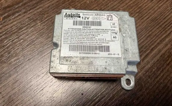 Iveco Daily 4th gen Airbag control unit/module 69503167 607630800G