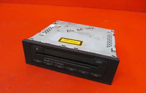 Audi A4 S4 B6 8E 8H CD/DVD changer 8E0035111C
