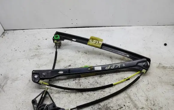 Volkswagen Golf Sportsvan Front window lifting mechanism without motor 510837461F C16489103 121020158466