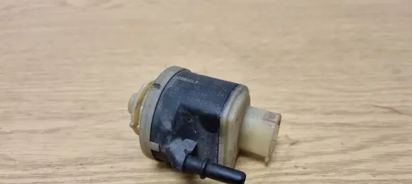 BMW 1 F20 F21 Fuel filter heater 8572521
