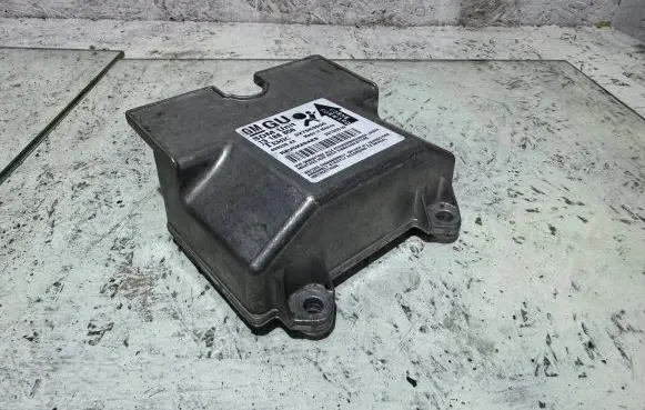 Opel Zafira B Airbag control unit/module 13188856