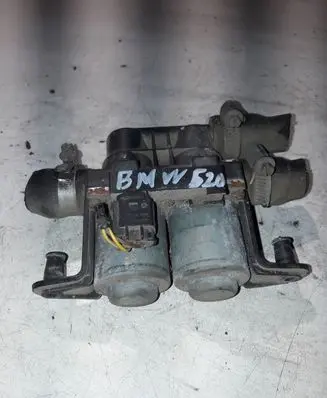 BMW 5 E39 Coolant heater control valve 1147412137
