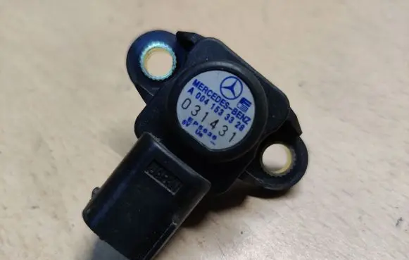 Mercedes-Benz CLK A209 C209 Sensor A0041533328